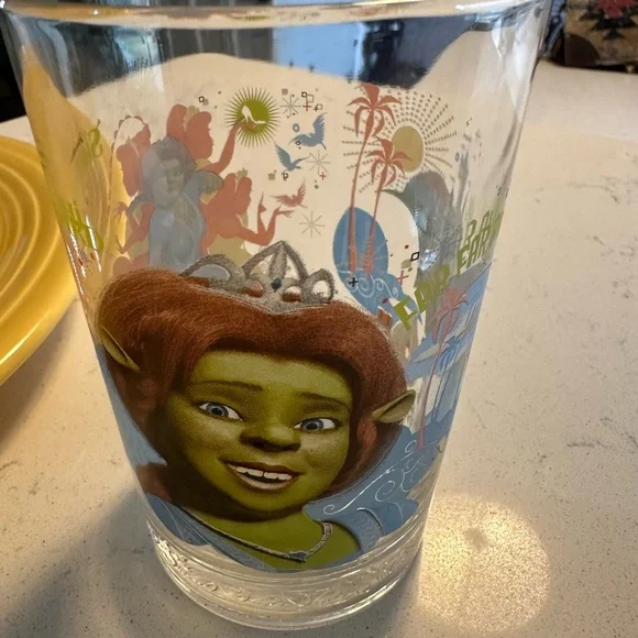 DreamWorks Shrek CharacterGlasses Set - Green and Multicolor